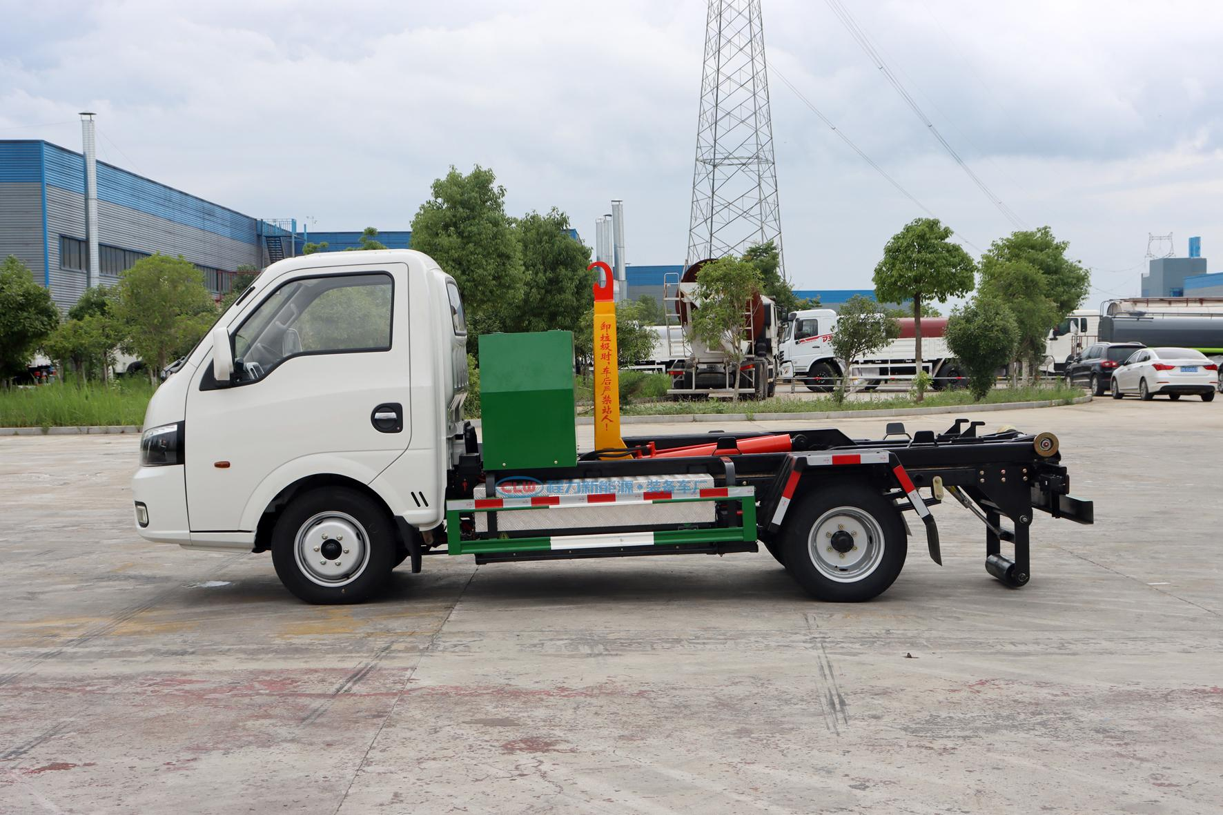 東風(fēng)華神純電動(dòng)勾臂垃圾車(chē)