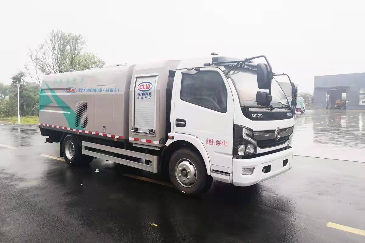 東風(fēng)凱普特純電動護欄清洗車