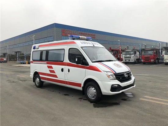 國(guó)六上汽大通長(zhǎng)軸救護(hù)車(chē)