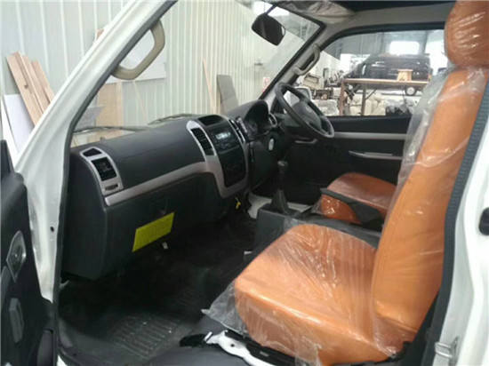 金杯閣瑞斯救護(hù)車(chē)